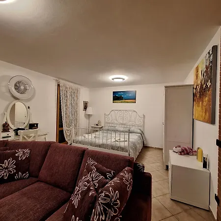 Grifagni Apartment *