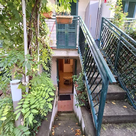 格里法尼公寓 公寓 *