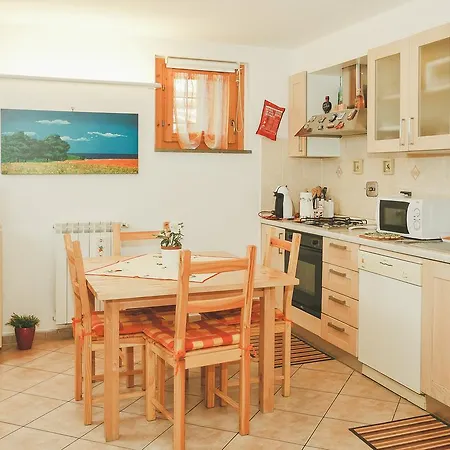 Grifagni Apartment *